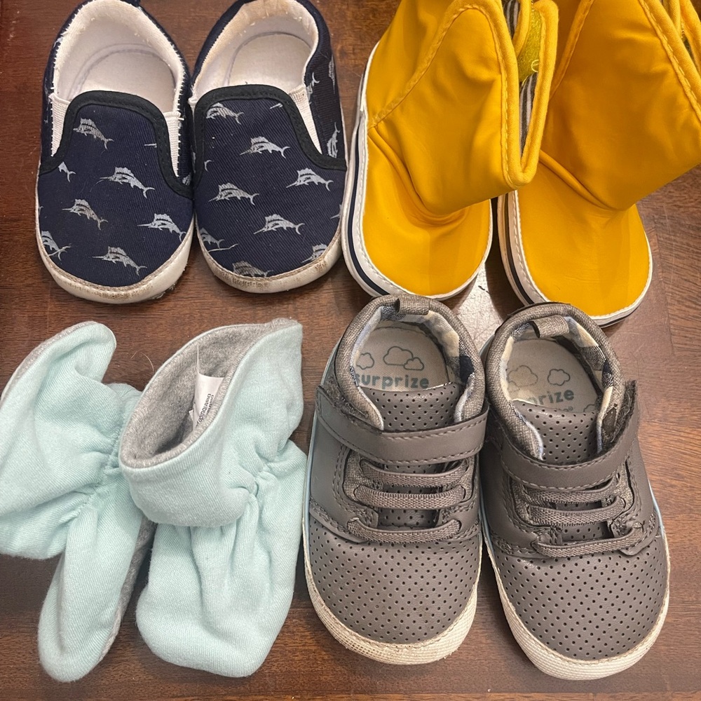 Baby Shoe Bundle - Picture 2 of 4